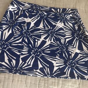 Buckhead Betties XL Floral Blue and White Women's Skirt